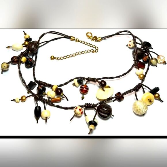 Vintage Necklace Signed Chico's Brown Bead Tribal Carved Double Strand 12"-15" - Picture 1 of 2